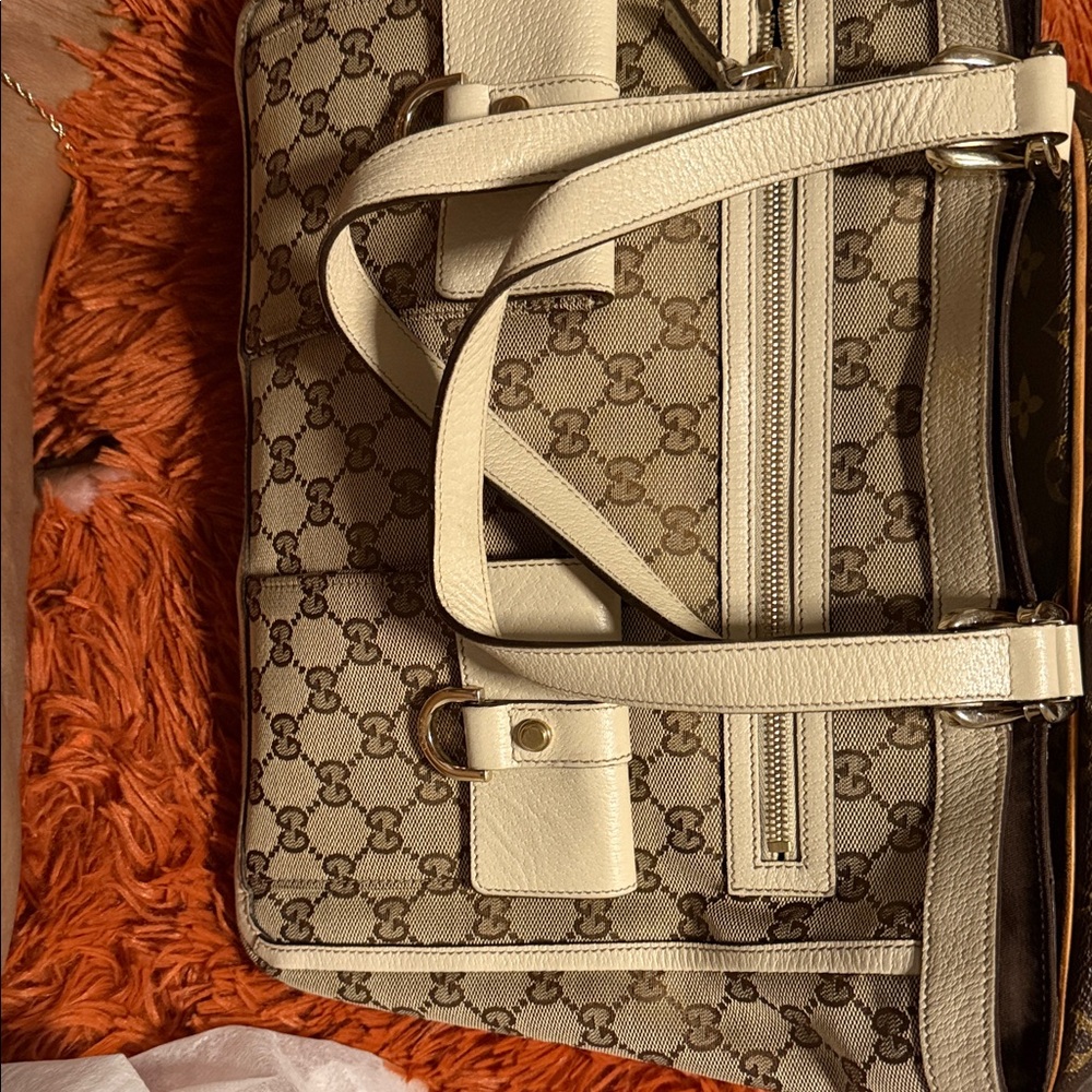 Gucci Abbey tote (Authentic)